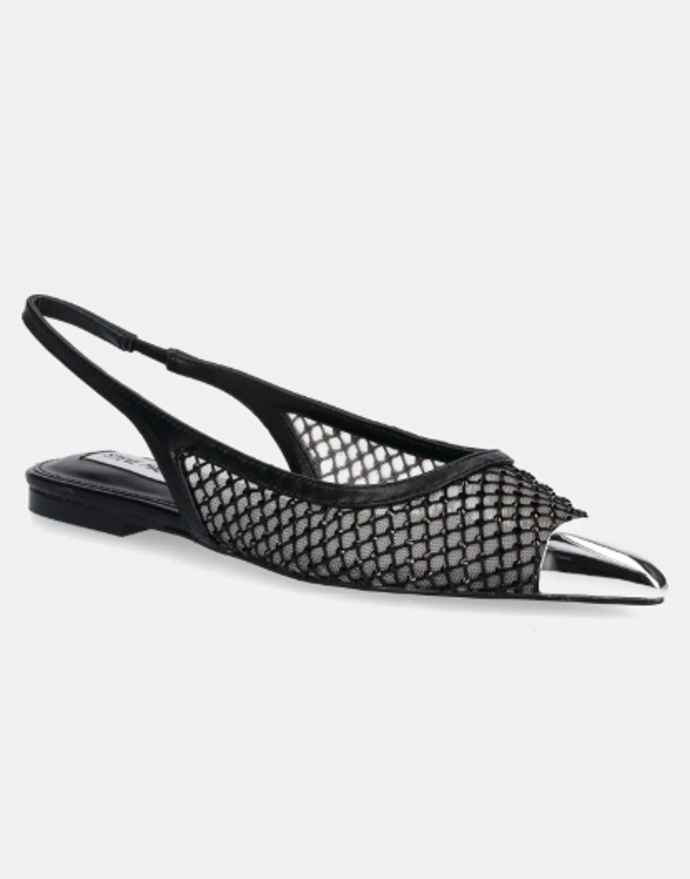 Balerínky s kovovou špičkou, Steve Madden, 1599 Kč, prodává Answear