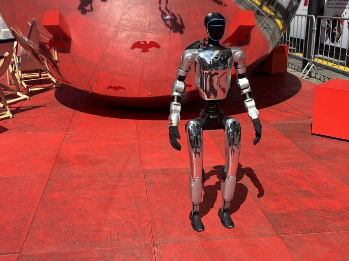 Robot Ruda okouzlil všechny v Karlových Varech. 
