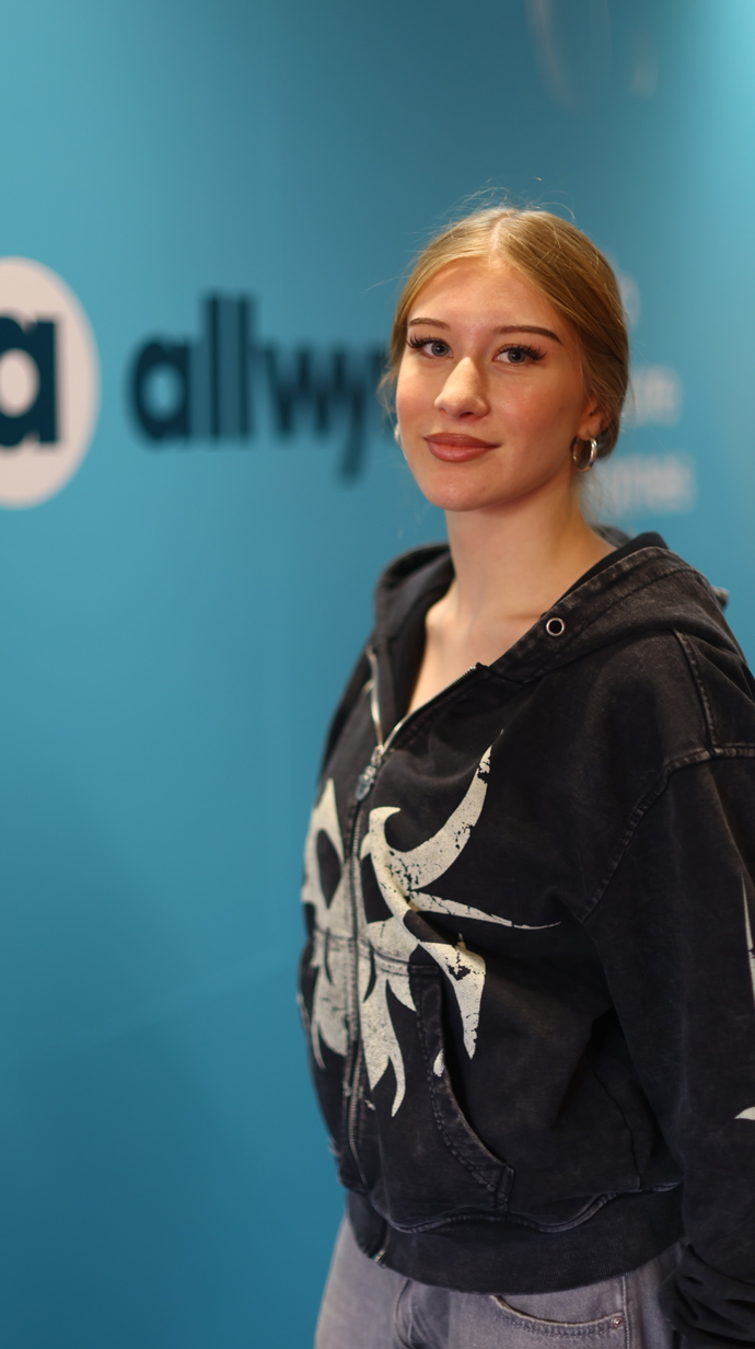 Laura se o své kariéře rozpovídala v rozhovoru pro eXtra. 