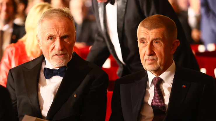 Bývalí premiéři Mirek Topolánek a Andrej Babiš.