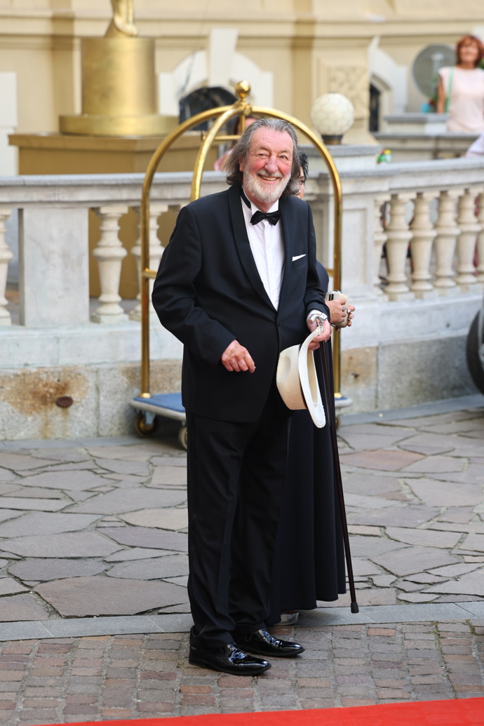 Bolek Polívka je elegán.