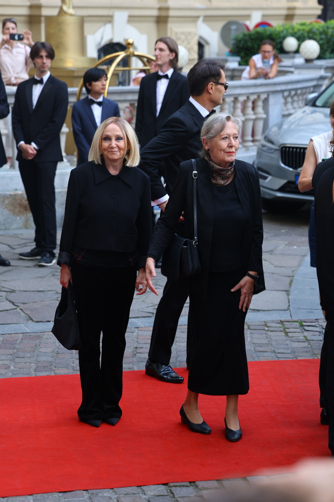 Bára Basiková spolu s Helenou Třeštíkovou.