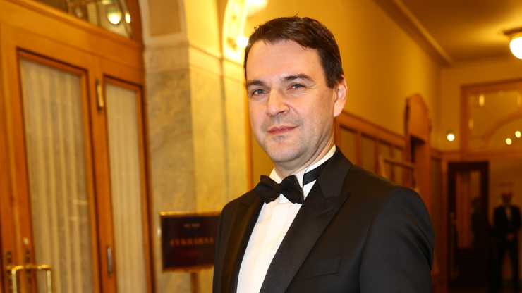 Česko-Slovenský ples si nenechal ujít ministr Petr Macinka.