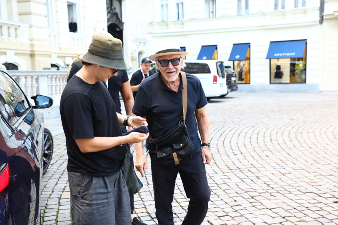 Harvey Keitel ve Varech.