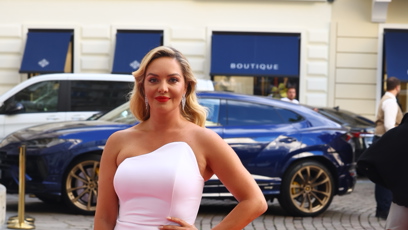 FOTO: Taťána Kuchařová vynesla černobílý outfit.