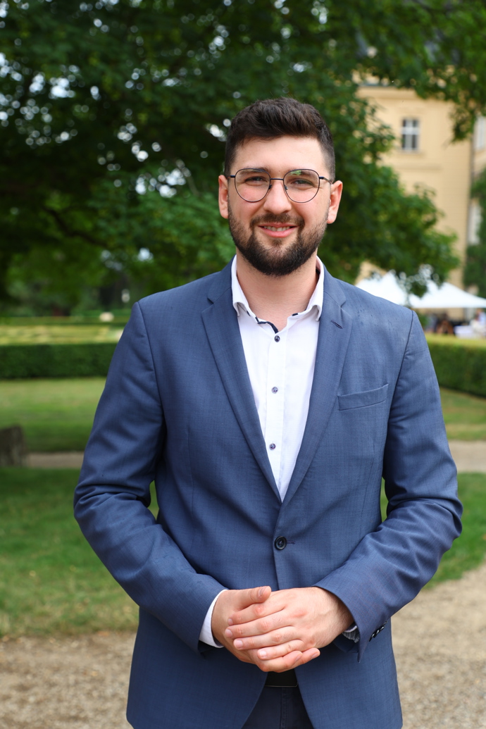 Poslanec Matěj Gregor.