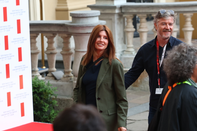   Barry Ward a Sharon Horgan přijeli do Varů.