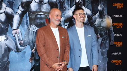 FOTO: Honza Musil dorazil na premiéru filmu Odyssea se svým mužem.