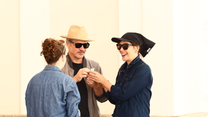 FOTO: Maggie Gyllenhaal spolu s Peterem Sarsgaardem ochutnávali místní prameny.