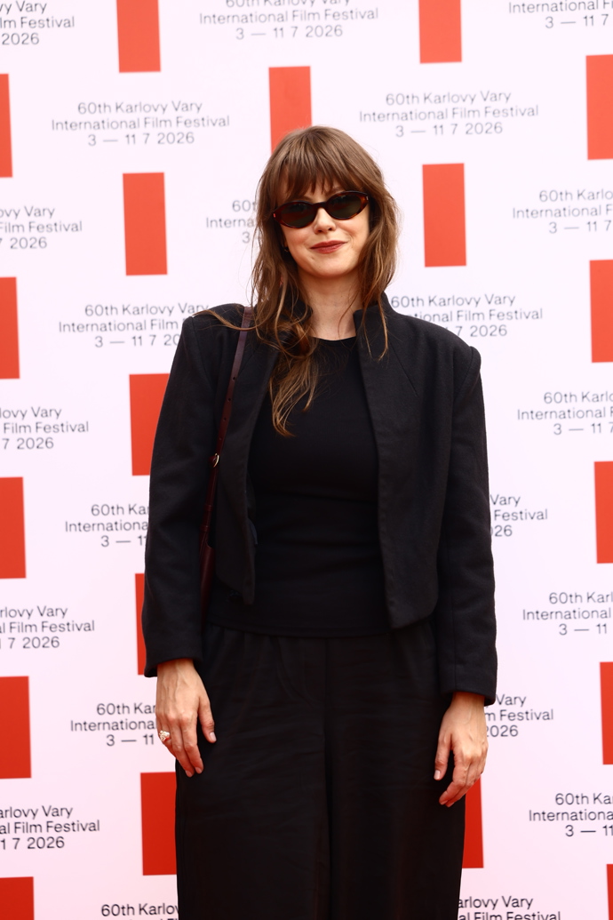 Varům vládnou ofiny: Francouzský styl Jenovéfy Bokové nebo baby bangs podle Maggie Gyllenhaal. Troufnete si? Varům vládnou ofiny: Francouzský styl Jenovéfy Bokové nebo baby bangs podle Maggie Gyllenhaal. Troufnete si?