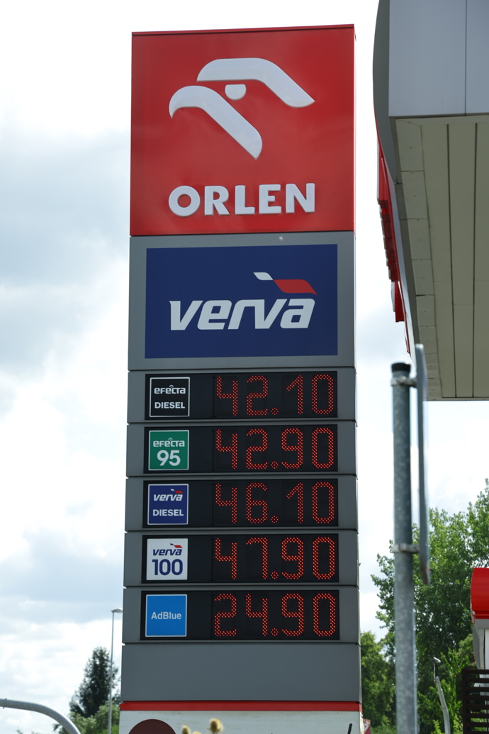 Ceny pohonných hmot v Praze se na benzinkách liší. 