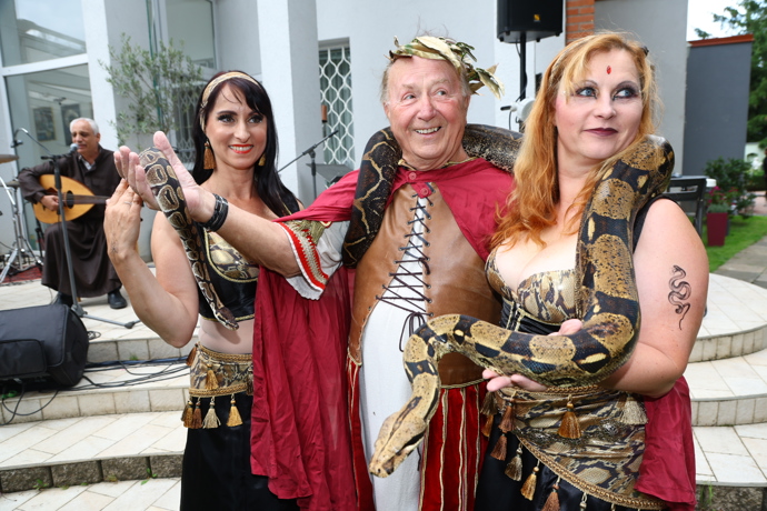 Petr Janda uspořádal oslavu v egyptském duchu. 