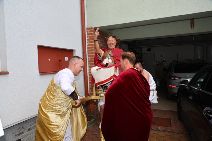 Petr Janda jako Caesar. 