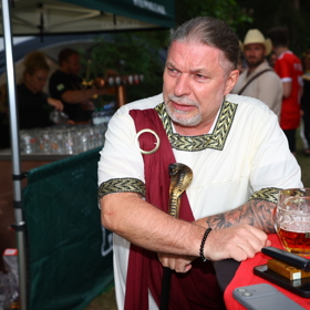 Petr Kolář si dal pivečko.