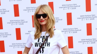 Varům vládnou ofiny: Francouzský styl Jenovéfy Bokové nebo baby bangs podle Maggie Gyllenhaal. Troufnete si? Varům vládnou ofiny: Francouzský styl Jenovéfy Bokové nebo baby bangs podle Maggie Gyllenhaal. Troufnete si?