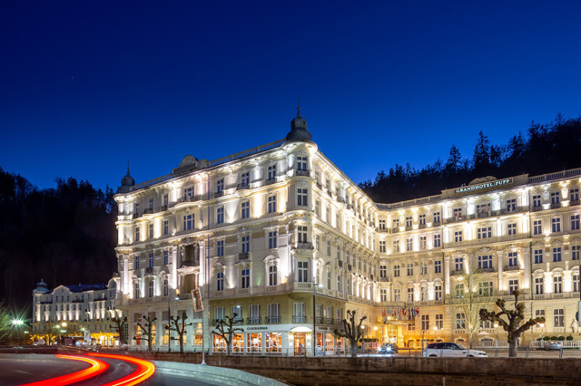 Grandhotel Pupp: Hotel, který dal Karlovým Varům tvář. Už více než tři století vítá krále, hvězdy i filmové legendy Grandhotel Pupp: Hotel, který dal Karlovým Varům tvář. Už více než tři století vítá krále, hvězdy i filmové legendy