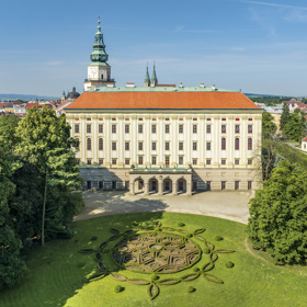 Střecha zámku v Kroměříži musela splynout.