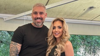 Petr Kůrka má kromě syna Rafíka novou lásku: Krásná kadeřnice Adélka si ho získala díky jídlu z fast foodu