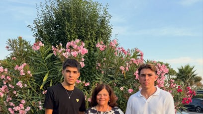 FOTO: Maminka Aleny Šeredové a její děti.