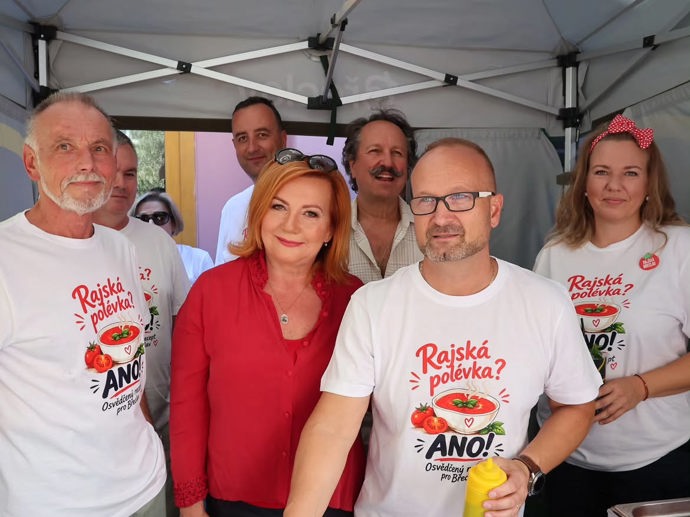 Alena Schillerová vyrazila na Slavnosti rajčat do Břeclavi.