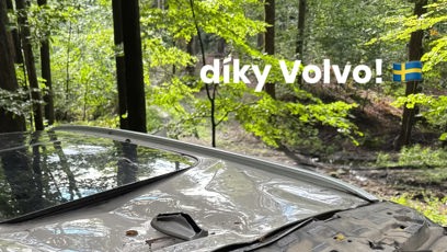 FOTO: Thom Artway měl autonehodu.