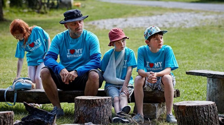 KVÍZ: Jak dobře znáte české letní filmy? Špunti na vodě v ní mrzli a trápilo je sucho