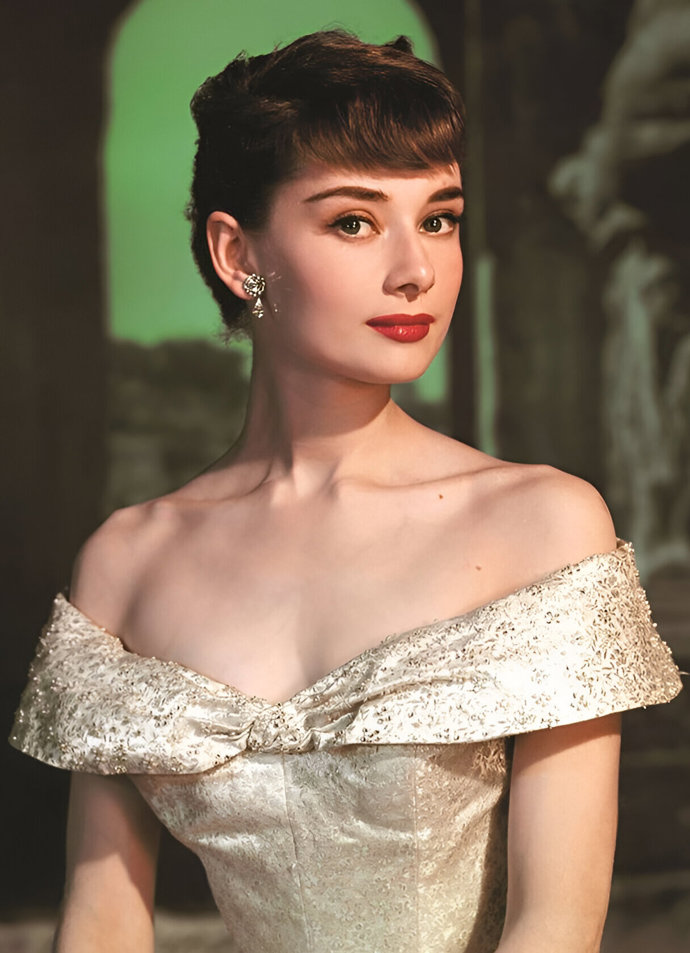 Hepburnová jako korunní princezna Anna v romantické komedii Prázdniny v Římě (1953)
