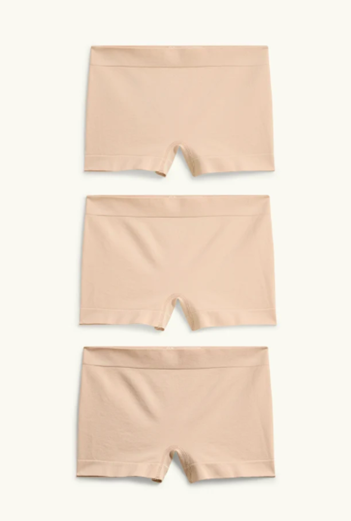 Bezešvé boxerky C&A, 250 Kč Bezešvé boxerky C&A, 250 Kč