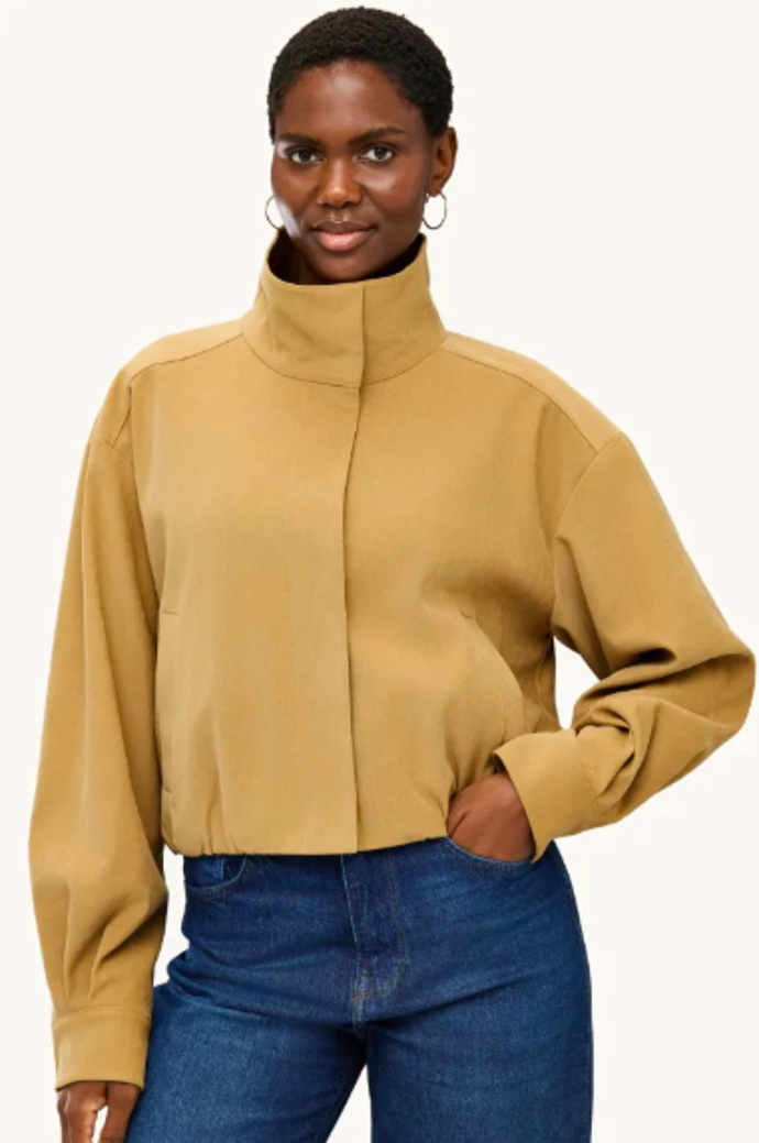 Bunda s vyšším límcem, C&A 750 Kč