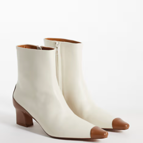 Dvoubarevné boty Cap-Toe, &Other Stories, 6450 Kč, prodává Asos