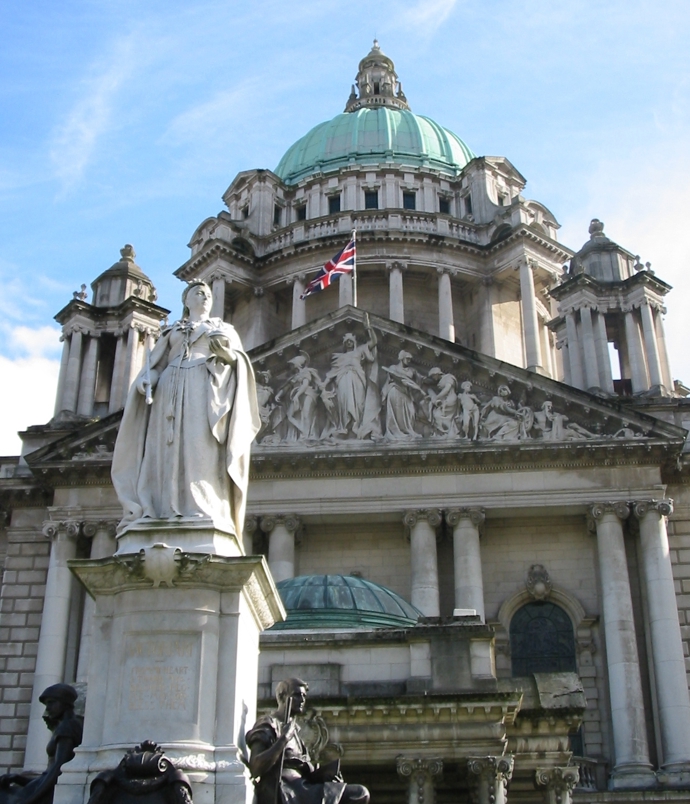 Socha královny Viktorie v Belfastu v Severním Irsku