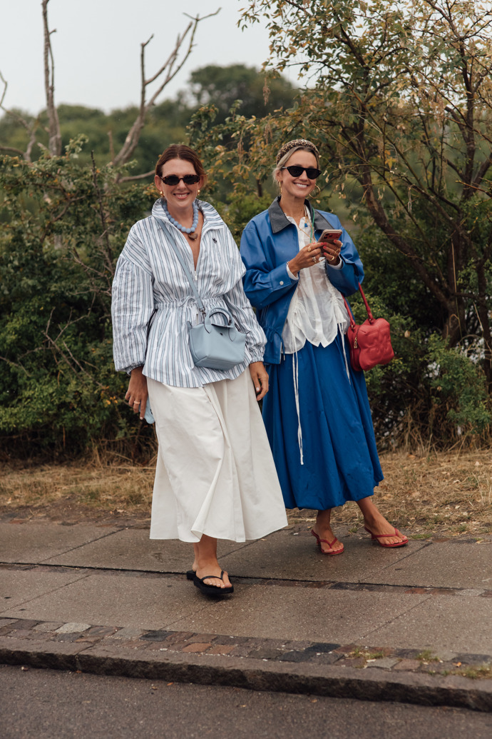 Kodaňský fashion week opět dokázal, že žabky jsou letos v létě tím vůbec nejoblíbenějším obutím.