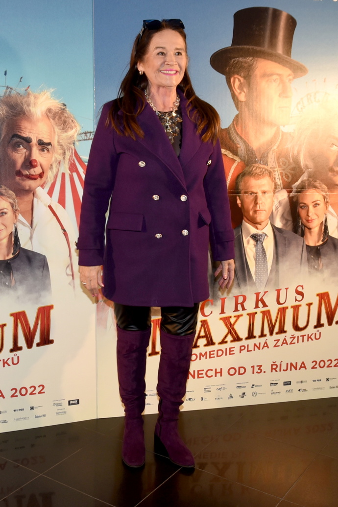 Šmrncovní outfit vás nemusí zruinovat, záleží na zpracování jednotlivých kousků, barvách a celkovém stylingu.