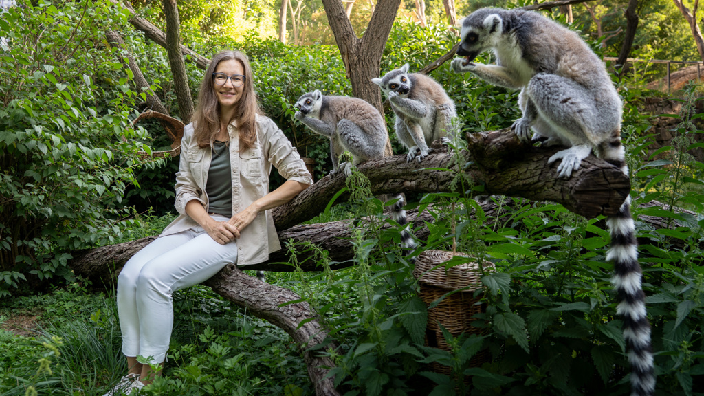 Pražská zoo má velký dluh vůči svým zaměstnancům, říká v exkluzivním rozhovoru její ředitelka Lenka Poliaková