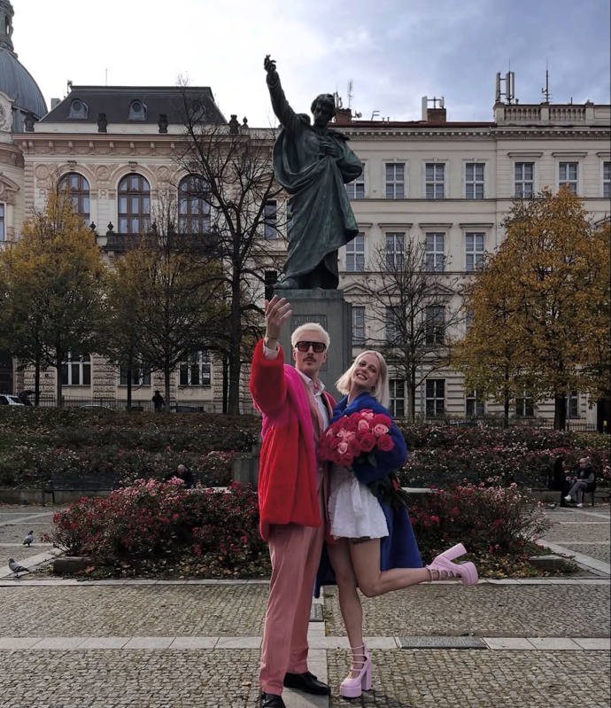 Pochopitelně, že se kvůli tomu setkali s velkou vlnou kritiky na sociálních sítích. 