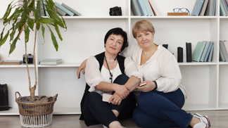 „S manželem jsem žila třicet let. V padesáti jsem se ale poprvé v životě bláznivě zamilovala – do své nové kolegyně," napsala nám Míša „S manželem jsem žila třicet let. V padesáti jsem se ale poprvé v životě bláznivě zamilovala – do své nové kolegyně," napsala nám Míša