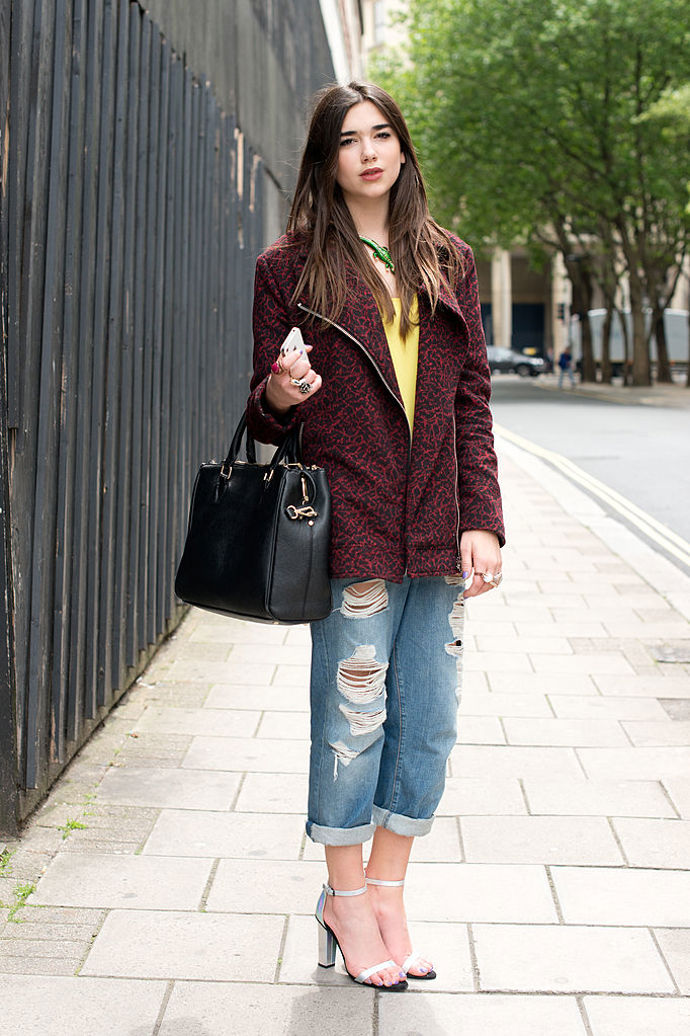 Dua Lipa na fashion weeku v Londýně v roce 2013