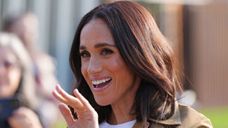 Vévodkyně Meghan odhodila královská pravidla. Ve 45 si užívá módní svobodu, sází na tichý luxus a kalifornskou lehkost Vévodkyně Meghan odhodila královská pravidla. Ve 45 si užívá módní svobodu, sází na tichý luxus a kalifornskou lehkost