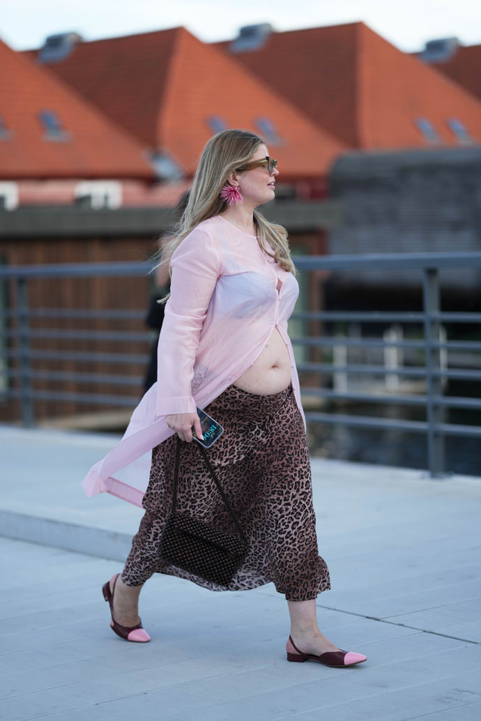Mama chic aneb Bříško jako nejlepší doplněk: Kodaň ukazuje, že těhotenská móda může být zatraceně stylová Mama chic aneb Bříško jako nejlepší doplněk: Kodaň ukazuje, že těhotenská móda může být zatraceně stylová