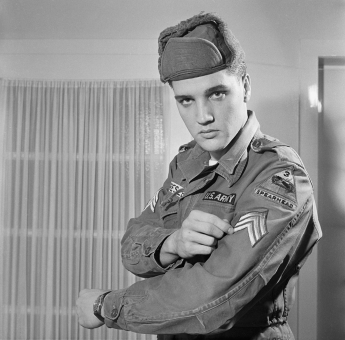 Elvis byl na vojně v Německu Elvis byl na vojně v Německu