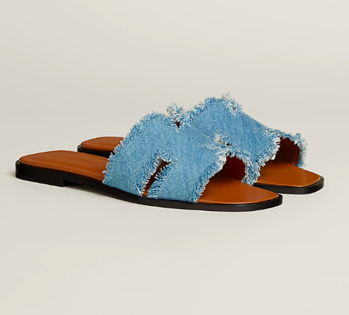 Pantofle Hermès, 20600 Kč