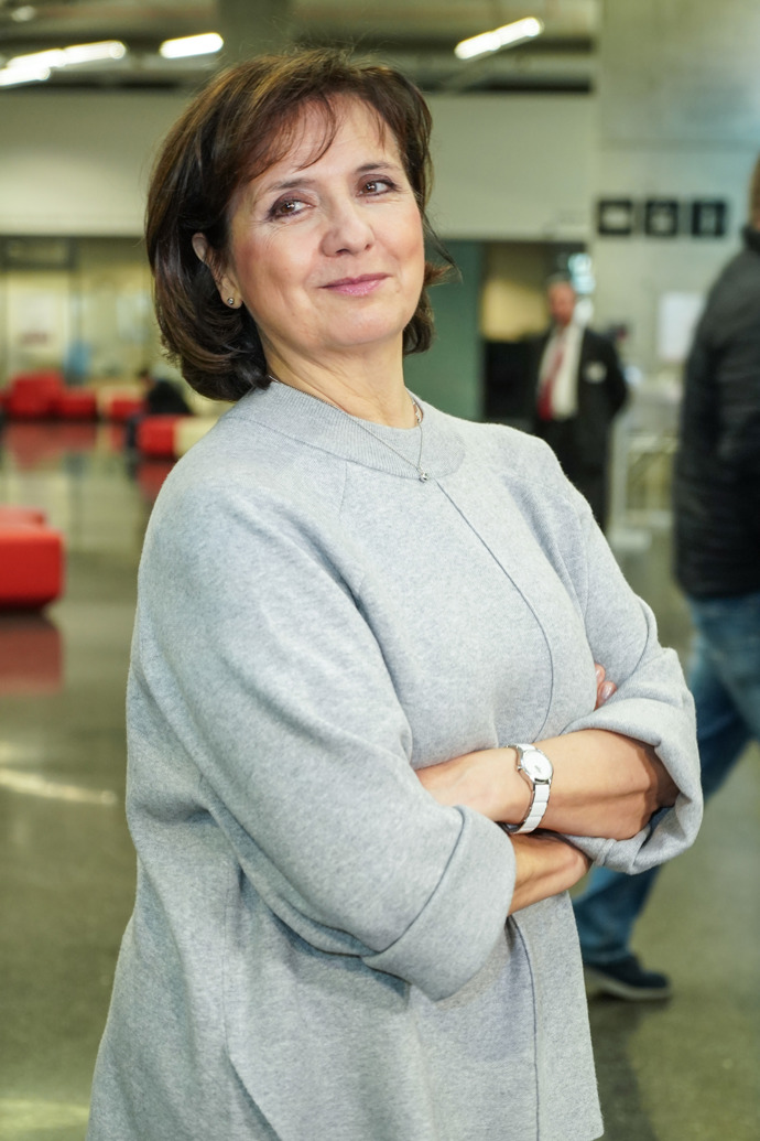 Veronika Freimanová říká, že světlé barvy ženu hezky rozzáří. 