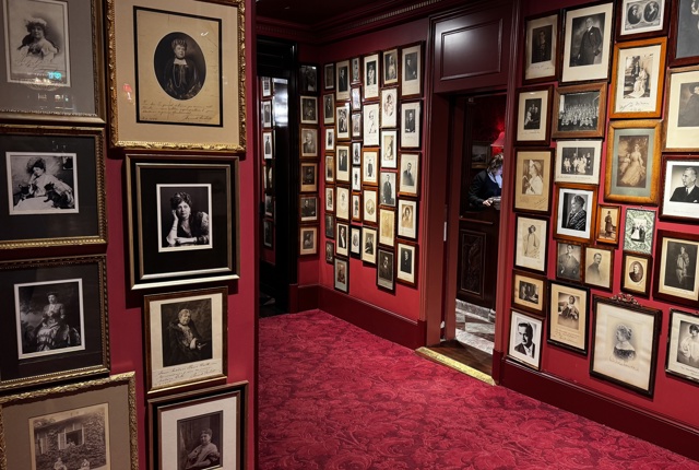 Hotel Sacher ve Vídni Hotel Sacher ve Vídni