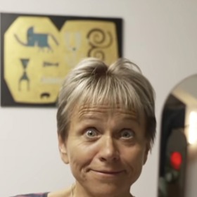 Pavla Tomicová se nechala ostříhat nakrátko.