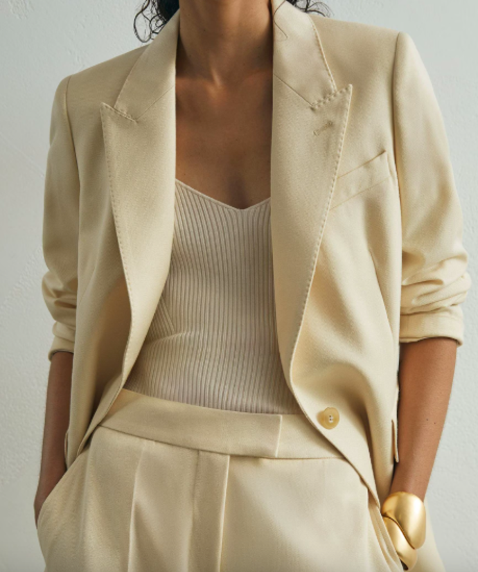Jednořadový oblek Atelier Silk-wool, 9470 Kč, prodává Reiss Jednořadový oblek Atelier Silk-wool, 9470 Kč, prodává Reiss