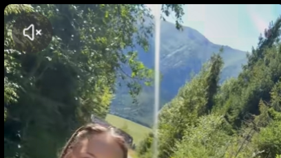 FOTO: Taťána Malá s dcerami na výletě.