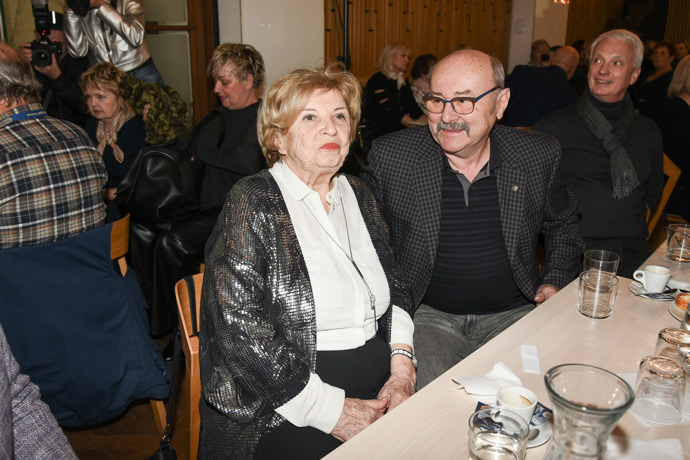 Druhé manželství s Janem je plné lásky a porozumění Druhé manželství s Janem je plné lásky a porozumění