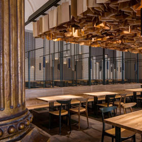 Kdysi Císařská restaurace, později kasino. Historická restaurace na Masarykově nádraží slaví pět let od své rekonstrukce 