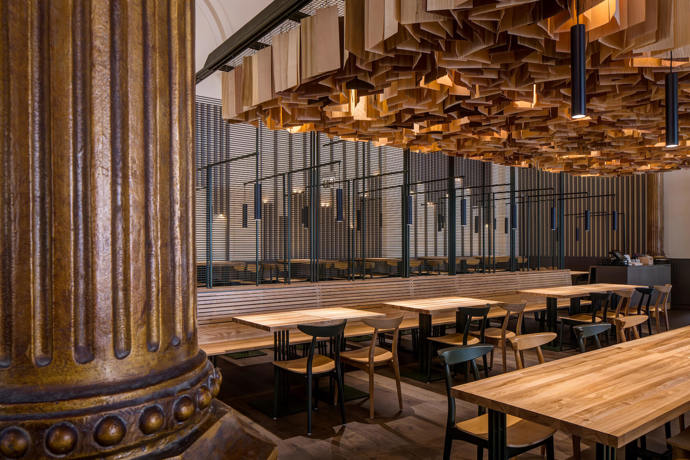 Kdysi Císařská restaurace, později kasino. Historická restaurace na Masarykově nádraží slaví pět let od své rekonstrukce 