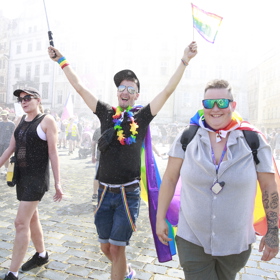Letošní festival Prague Pride přilákal mnoho účastníků.